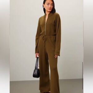 NWT Relaxed Leisure Suit